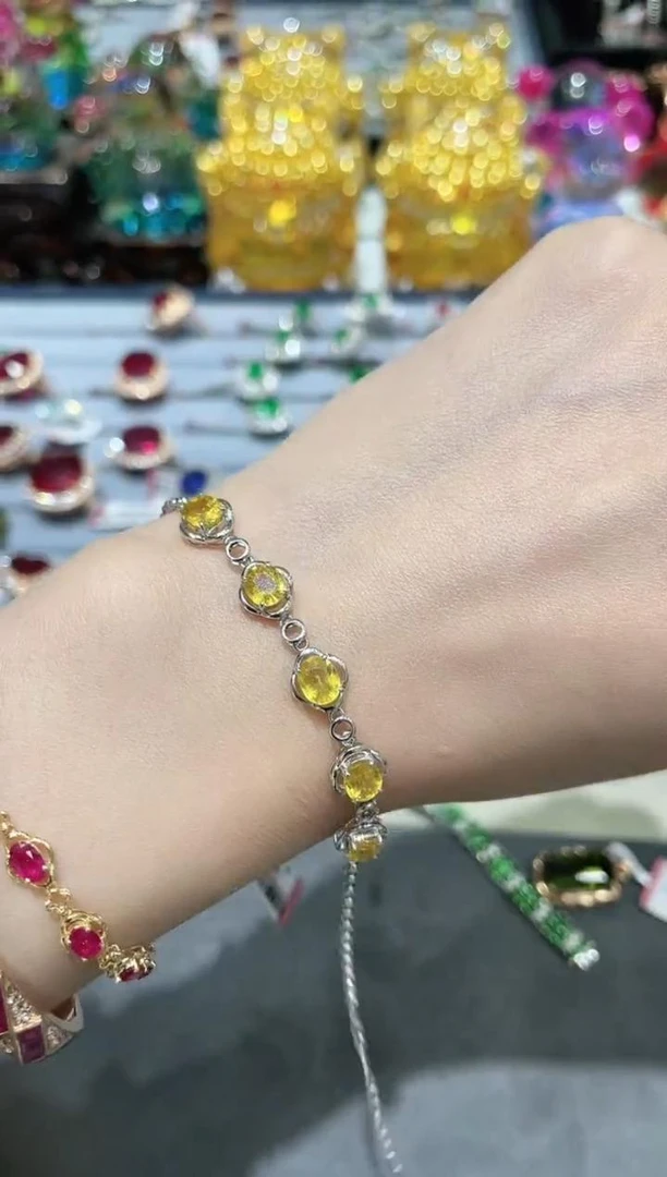 18K金镶嵌天然彩色蓝宝石手链
