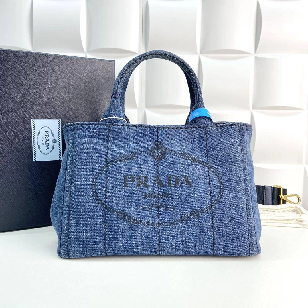 胖虎佳佳/普拉达/95新/公价0/箱包/单肩包/312506150006