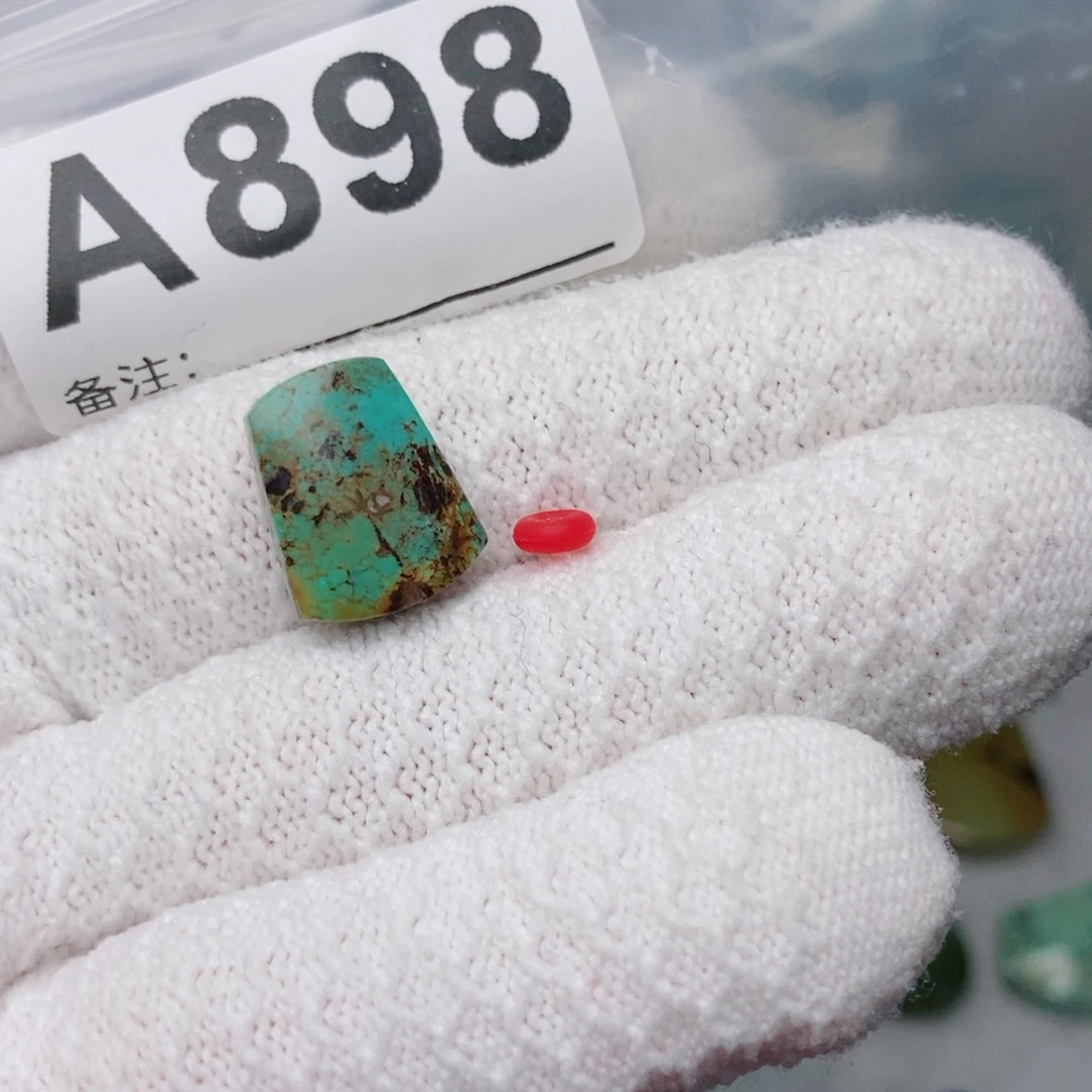 南红玛瑙未镶嵌珠宝奇石