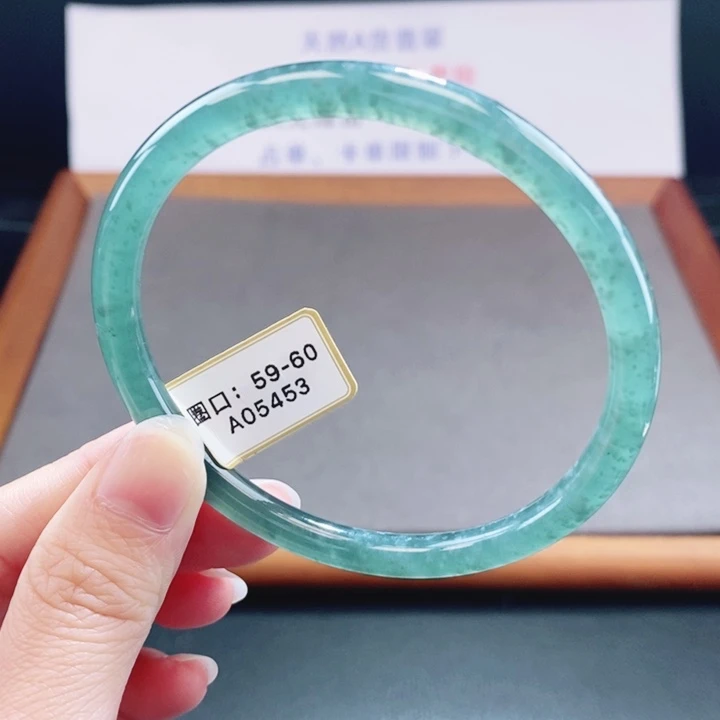 翡翠未镶嵌手镯翡翠手镯26