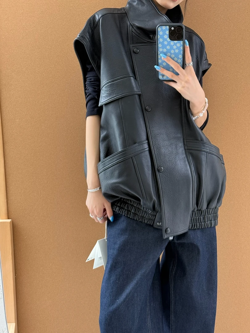 ZLFZSS 25秋冬 DK010 双排扣工装风短款皮马甲休闲宽松