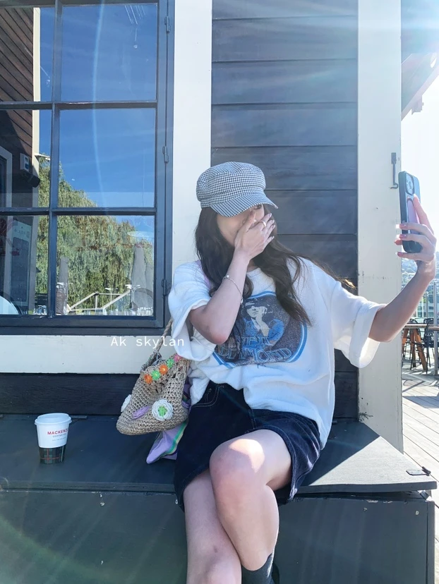 路一.韩国 Seoul     素描头像  毛巾短袖 DP25022005