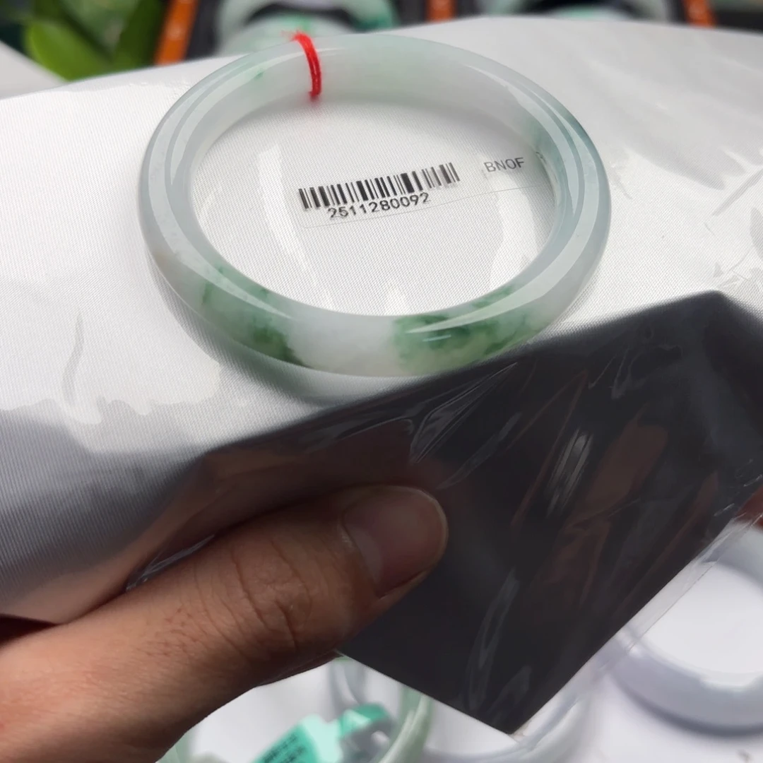 翡翠未镶嵌手镯545556 80