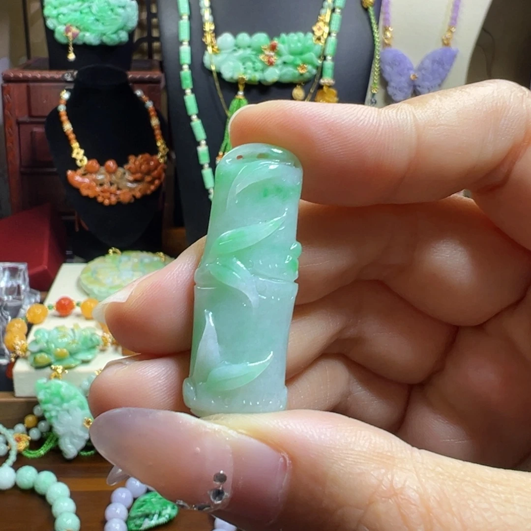 翡翠未镶嵌毛衣链冰绿竹节