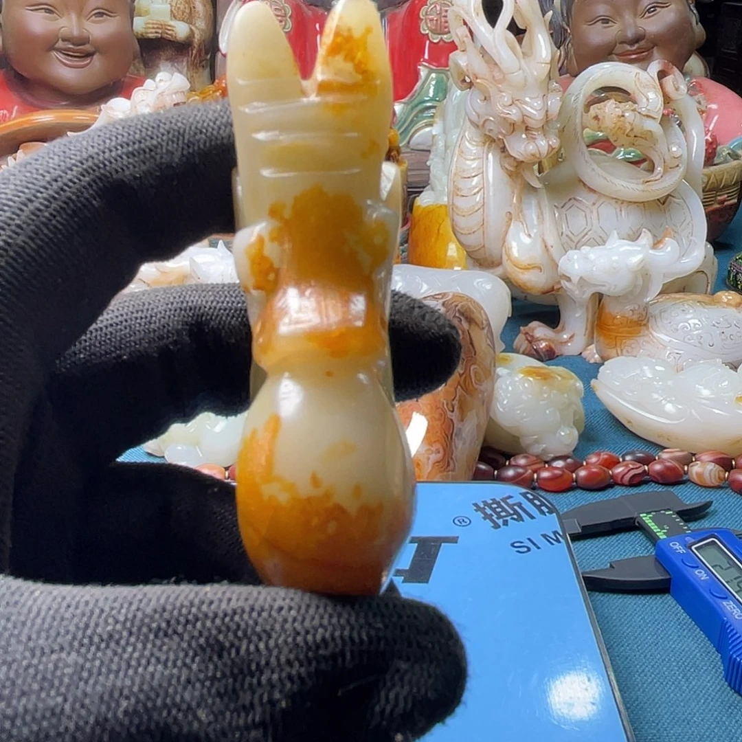 和田玉（糖玉）未镶嵌颈饰