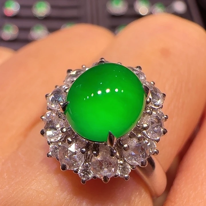 翡翠戒指18K金镶嵌戒指