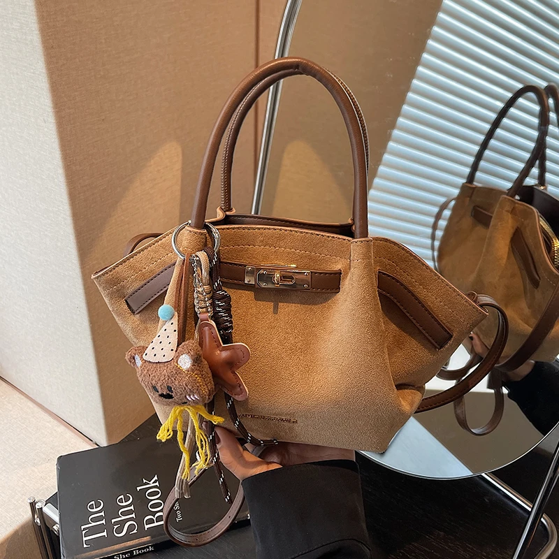 艾米兔女包2025新款复古时尚手提百搭小众日常洋气质感通勤单肩包