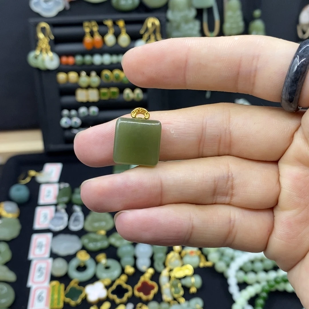 和田玉银S925镀金镶嵌颈饰