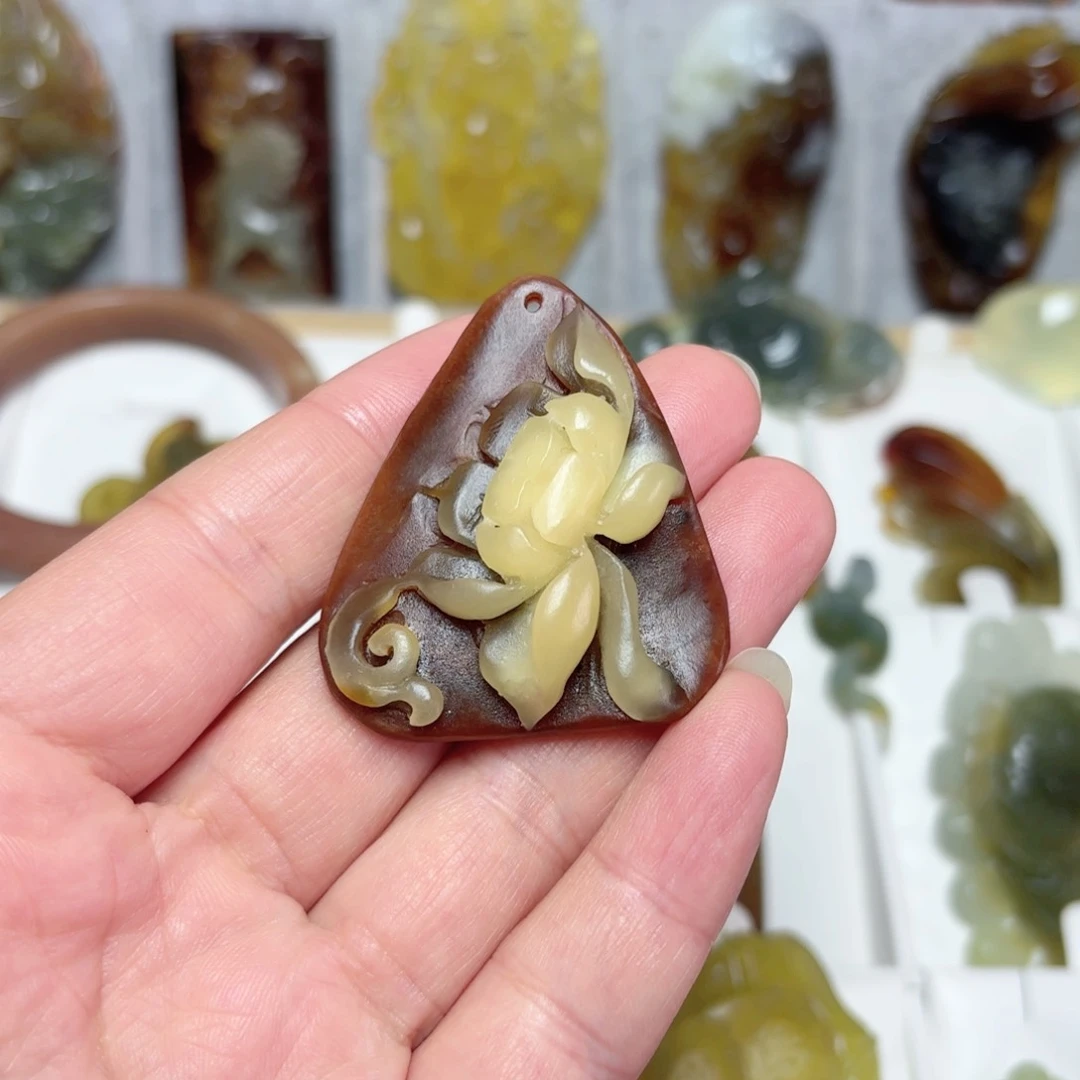 未镶嵌蛇纹石玉吊坠(不含链)