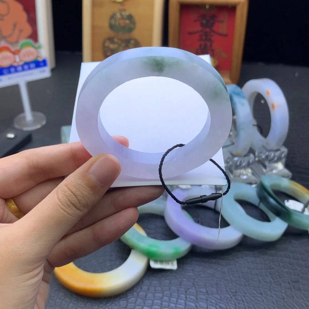 定制翡翠未镶嵌翡翠手镯