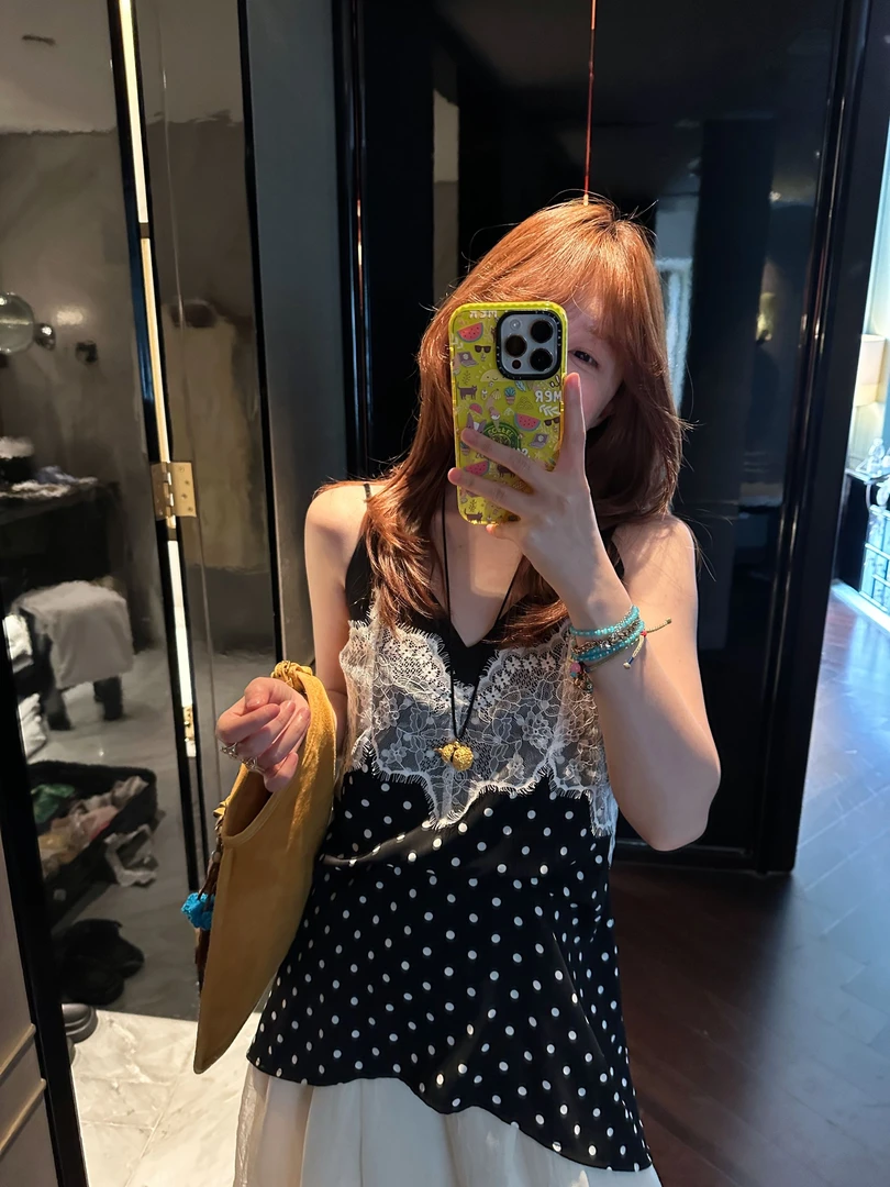 【BORAKOO】黑色波点蕾丝吊带上衣（肩带可调节）B