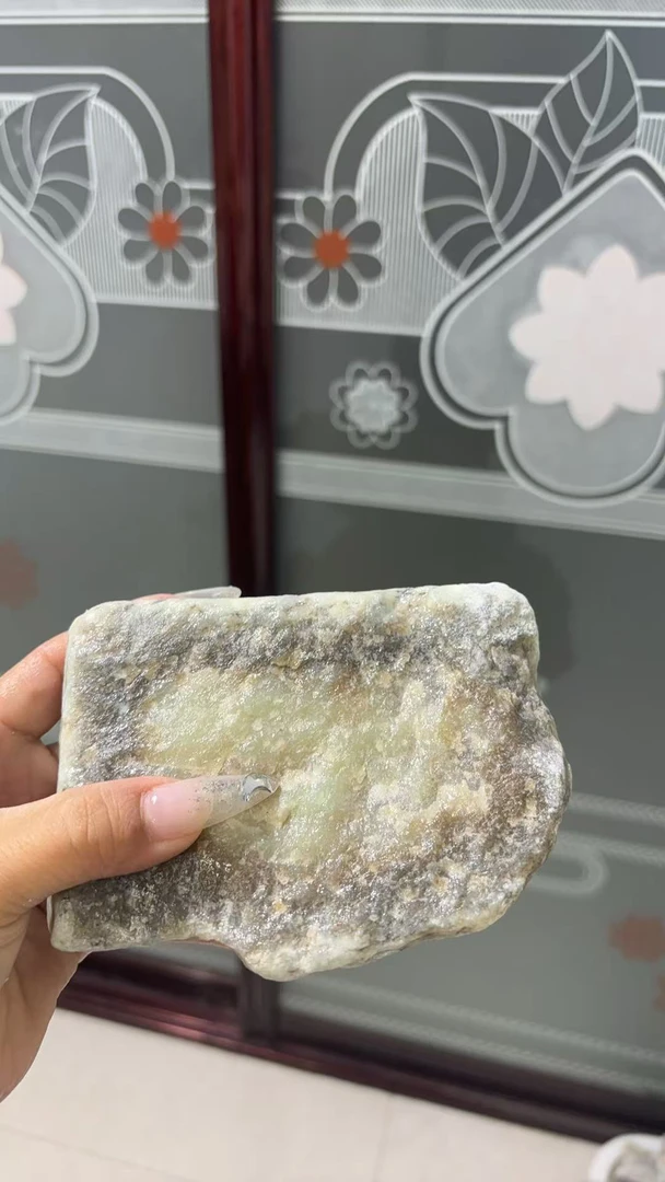 糖白和田玉原石毛料