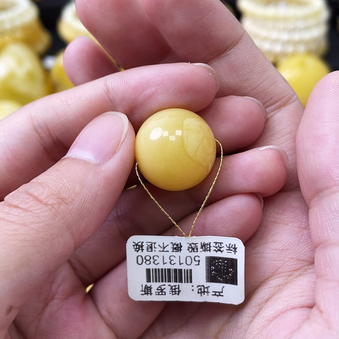 琥珀未镶嵌珠宝奇石浓蜡妖花17.7mm