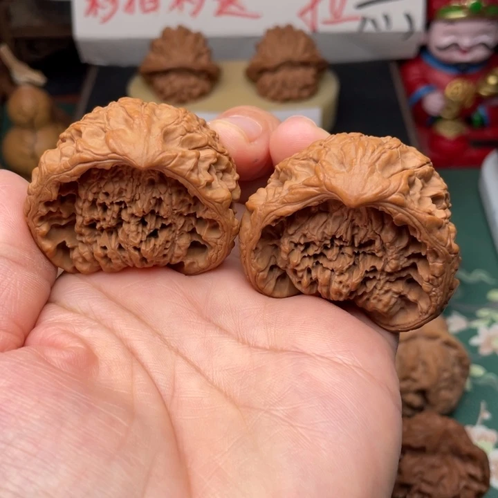 【闪购商品】把件文玩核桃45全品聚宝盆