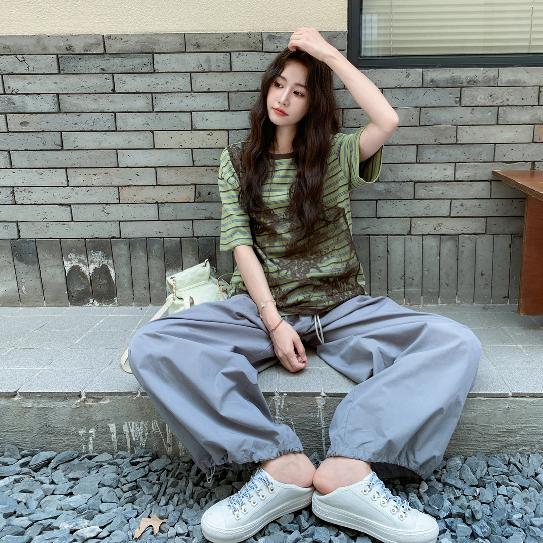 甜酷松弛感套装裤2025女夏新款假两件蕾丝拼接印花条纹T恤休闲裤