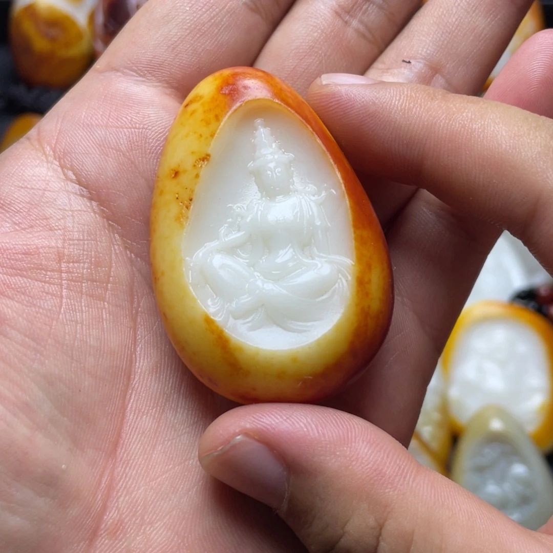 仪***贸未镶嵌和田玉挂件