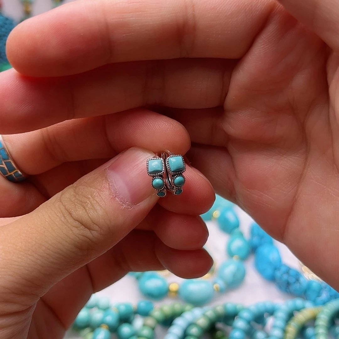 未镶嵌绿松石珠宝奇石