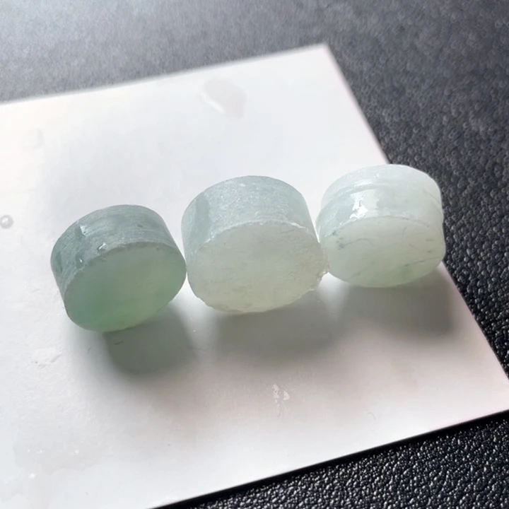 定制翡翠未镶嵌睡*?戒指