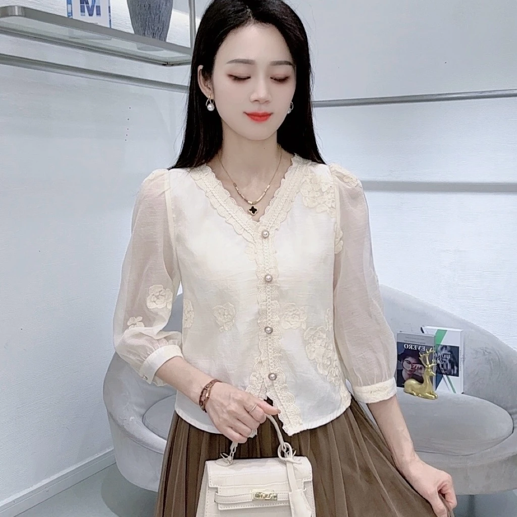 A8107春季新款设计感七分袖气质洋气百搭减龄小衫