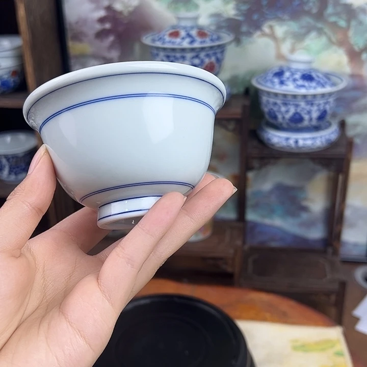 陶杯子白胎压手。