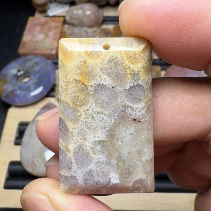 硅化玉未镶嵌纯天然色有机玉石保真色