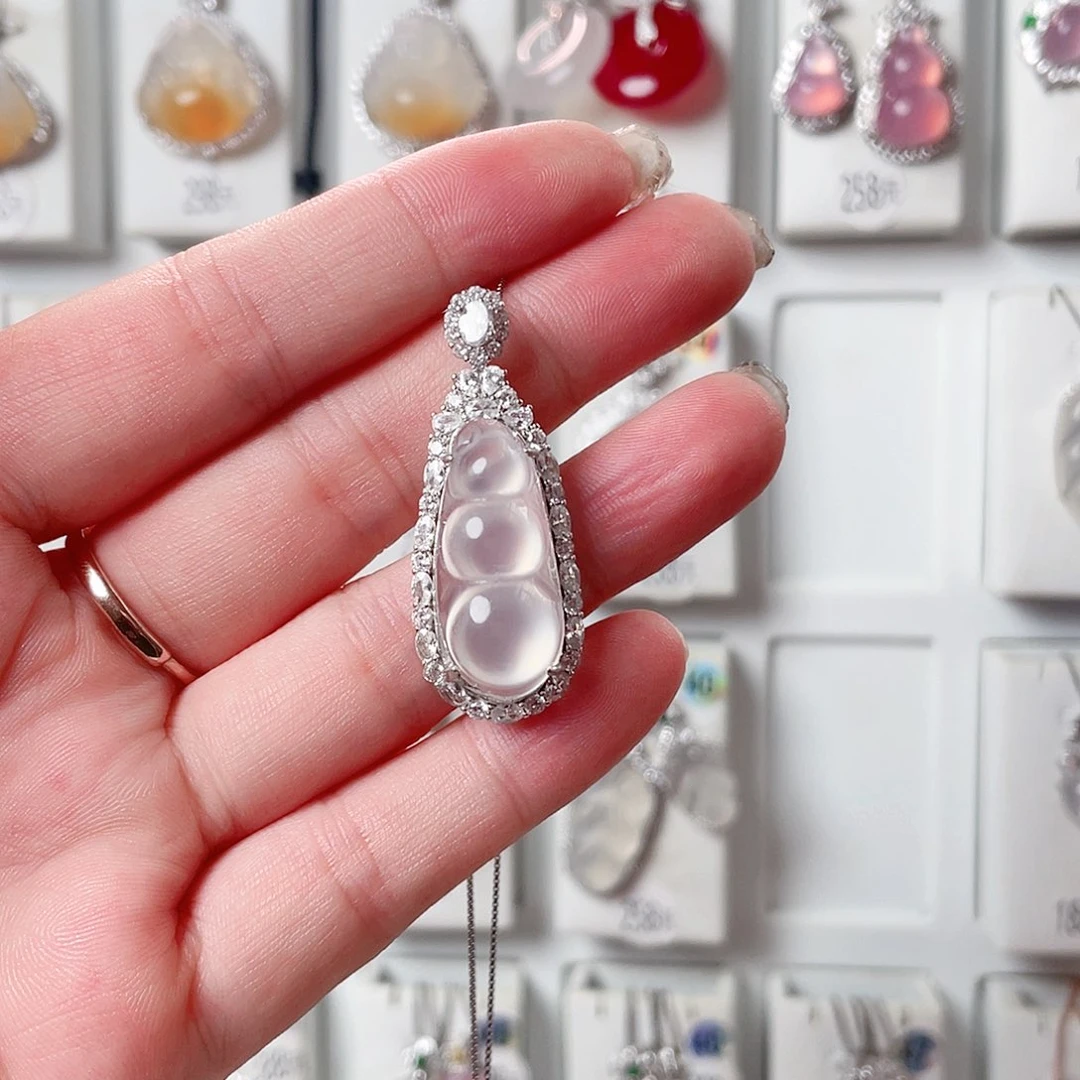 玛瑙/玉髓颈饰银S925镶嵌气**花