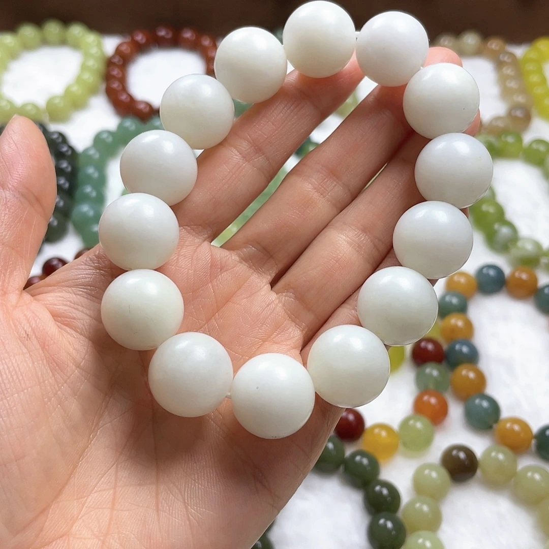 蛇纹石玉手串未镶嵌