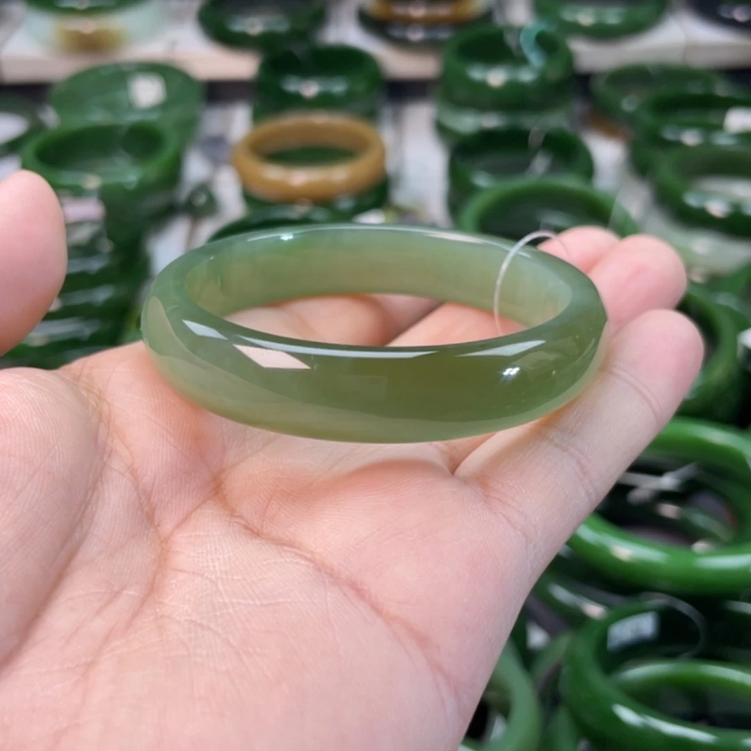 和田玉（碧玉）手镯未镶嵌