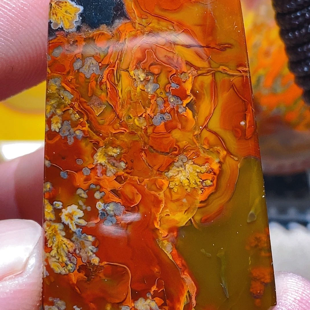 玛瑙/玉髓颈饰未镶嵌幸*里