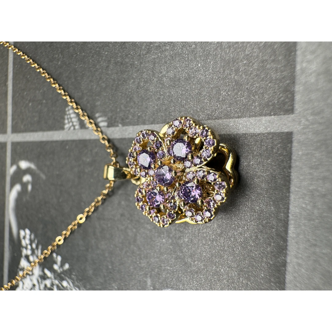 铜合金合成锆石项链 铜合金合成立方氧化锆旋转四叶草项链750