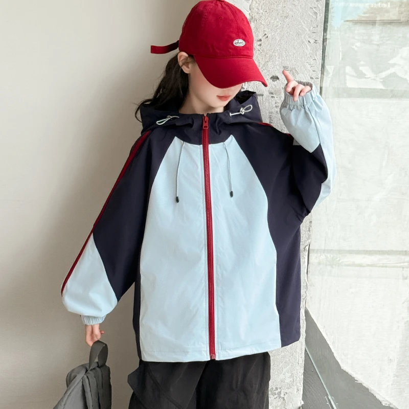 女童外套秋装2025新款儿童冲锋衣春秋洋气大童风衣韩版宽松衣服潮