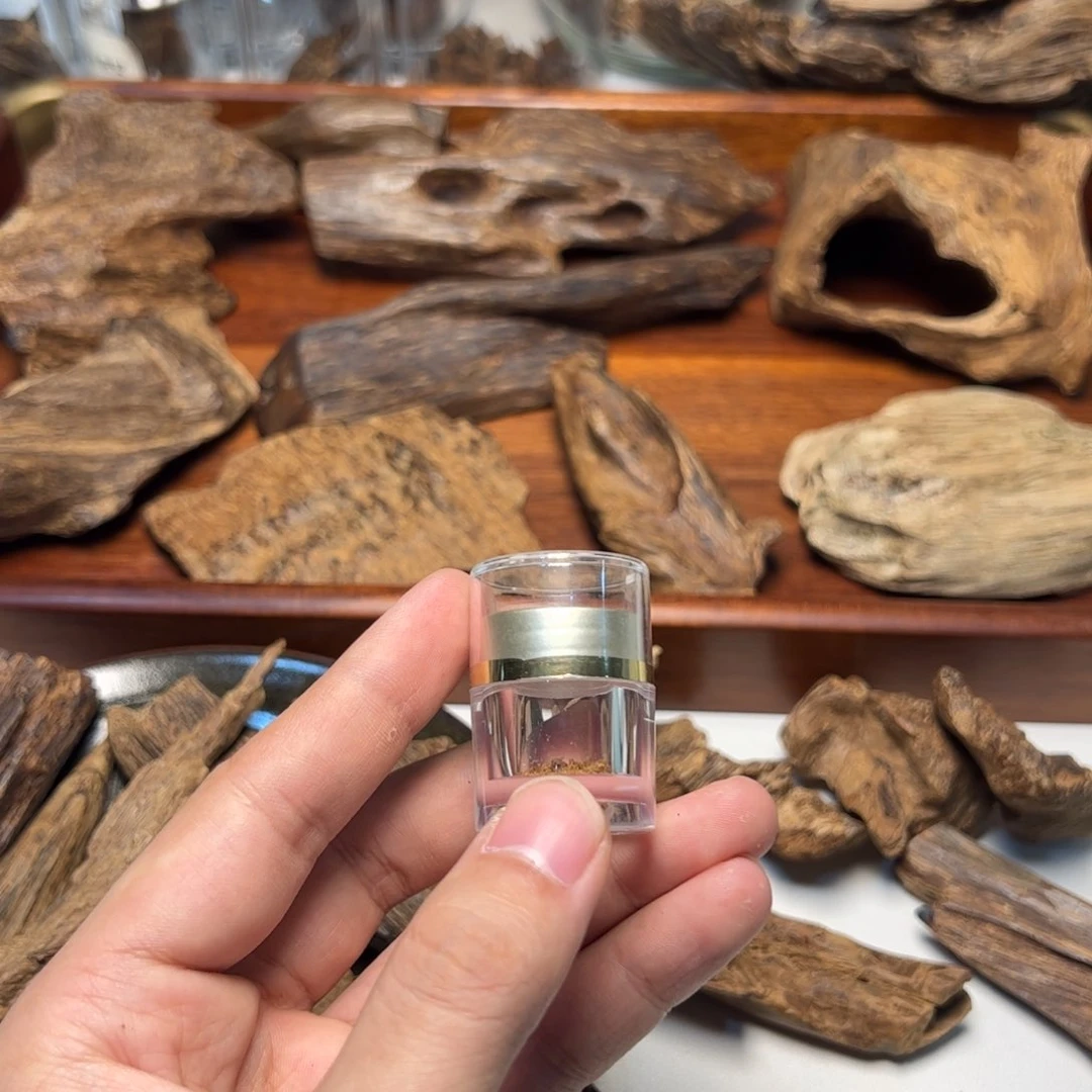 木巨****?：赠，达拉干一炉香