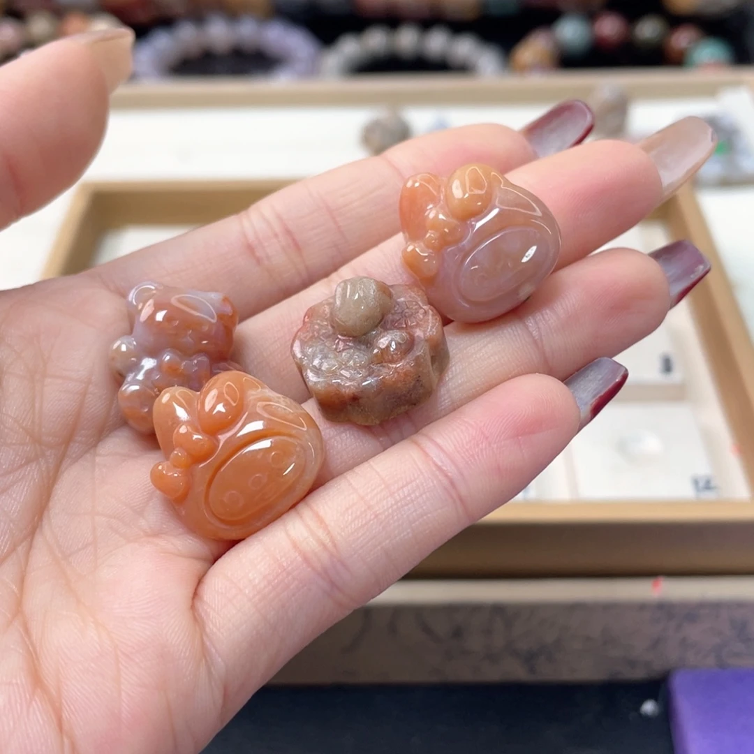 硅化珊瑚（珊瑚玉）手链未镶嵌?*350