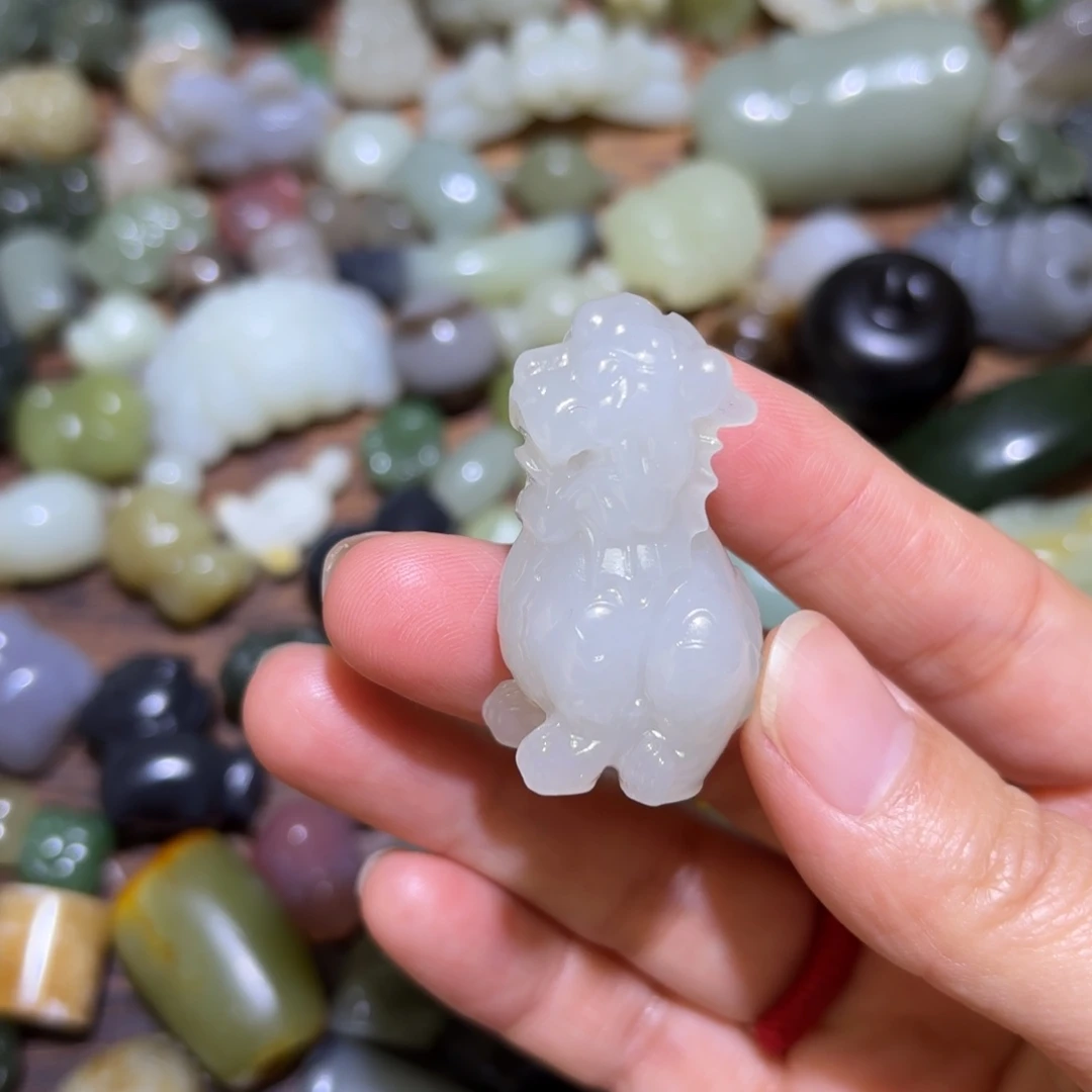 和田玉未镶嵌珠宝半成品