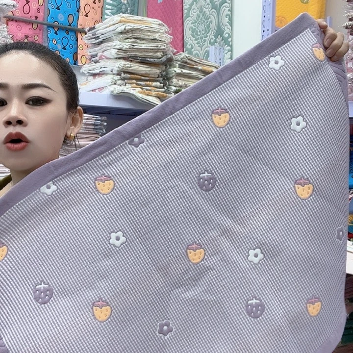 棉紫色小草莓纯棉