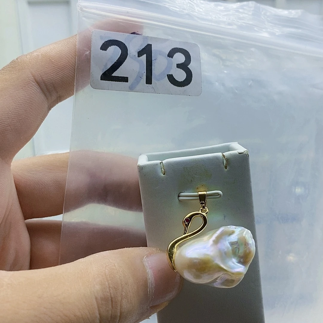 淡水珍珠颈饰合金