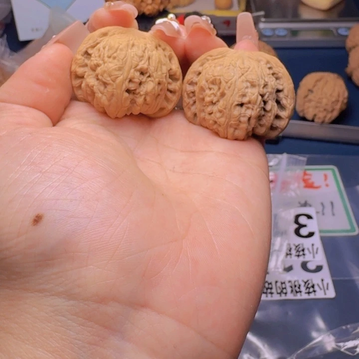 文玩核桃吊坠37南疆314