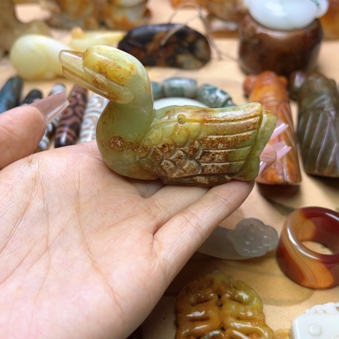 【闪购商品】蛇纹石玉颈饰未镶嵌