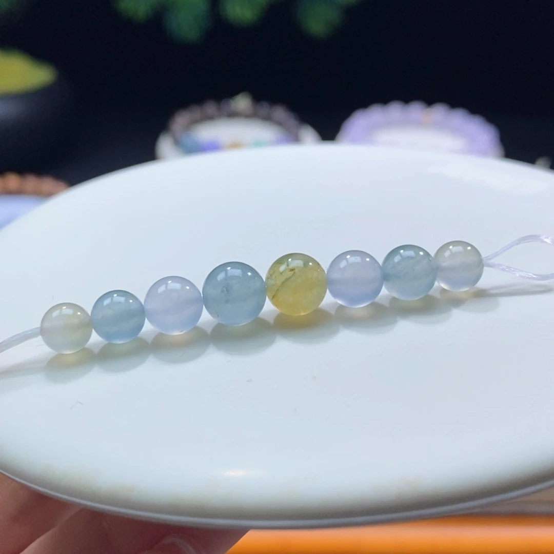 翡翠未镶嵌颈饰一组微塔珠珠