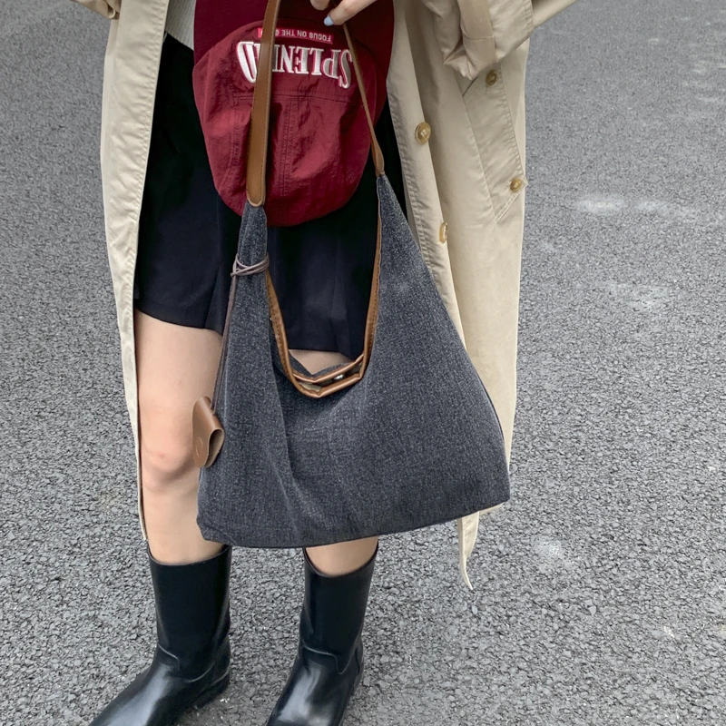 新款时尚包包腋下包女小众休闲牛仔百搭托特包女大容量通勤单肩包