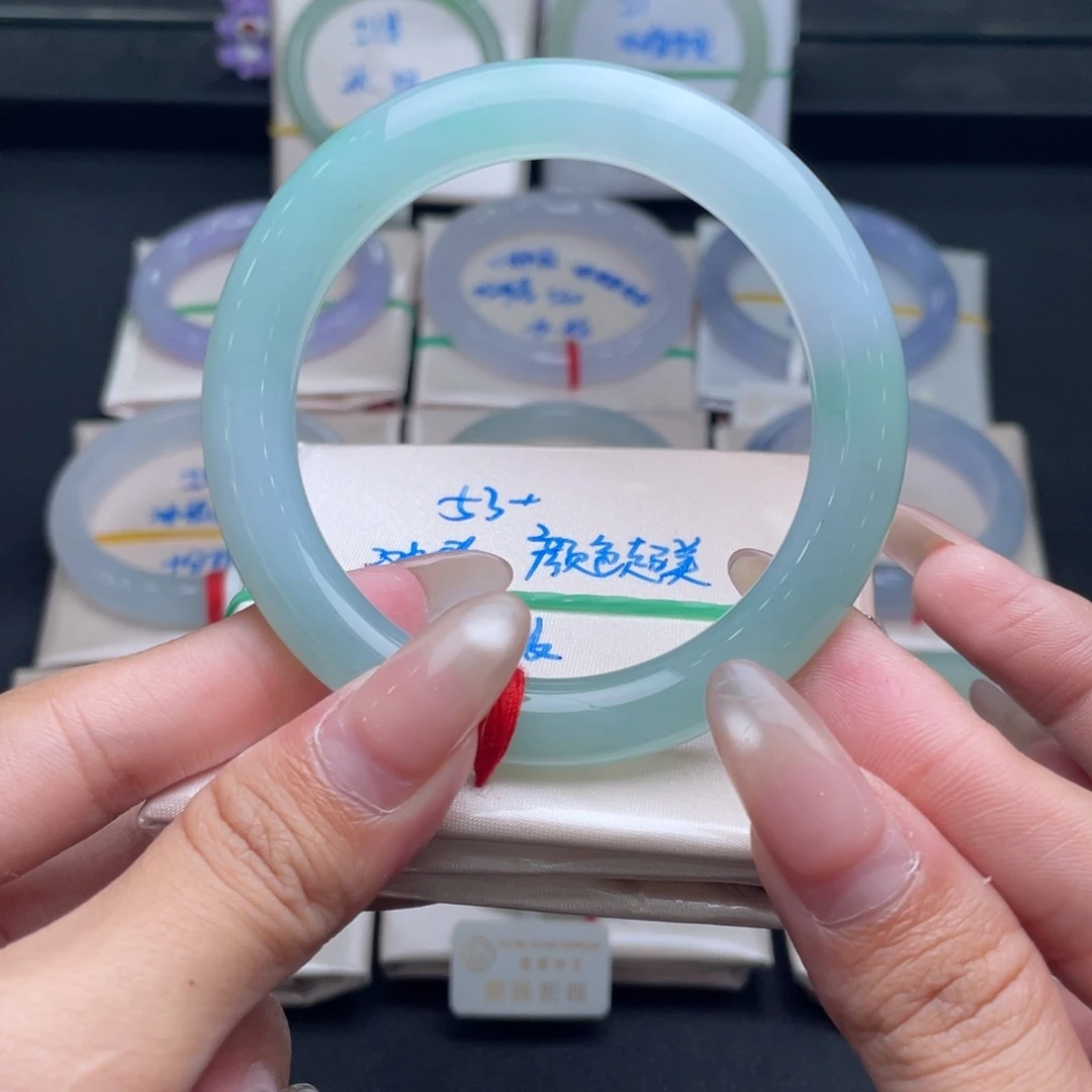 翡翠未镶嵌手镯18号