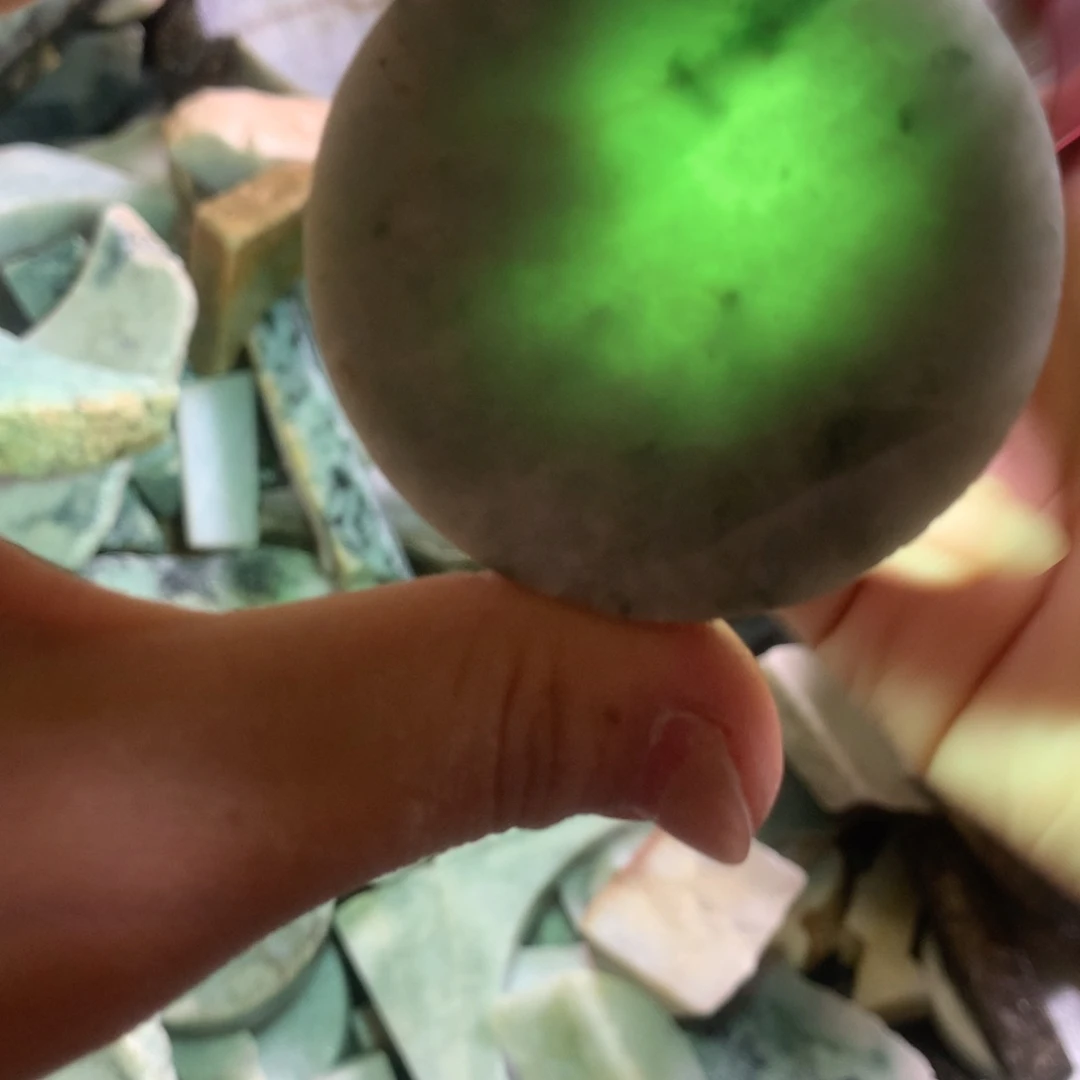 翡翠颈饰未镶嵌缅甸翡翠