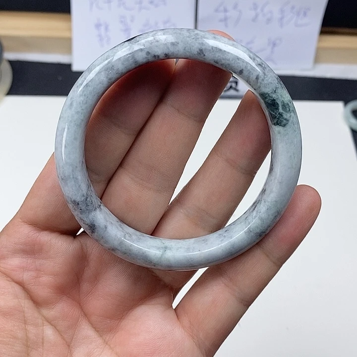 翡翠未镶嵌手镯58.5