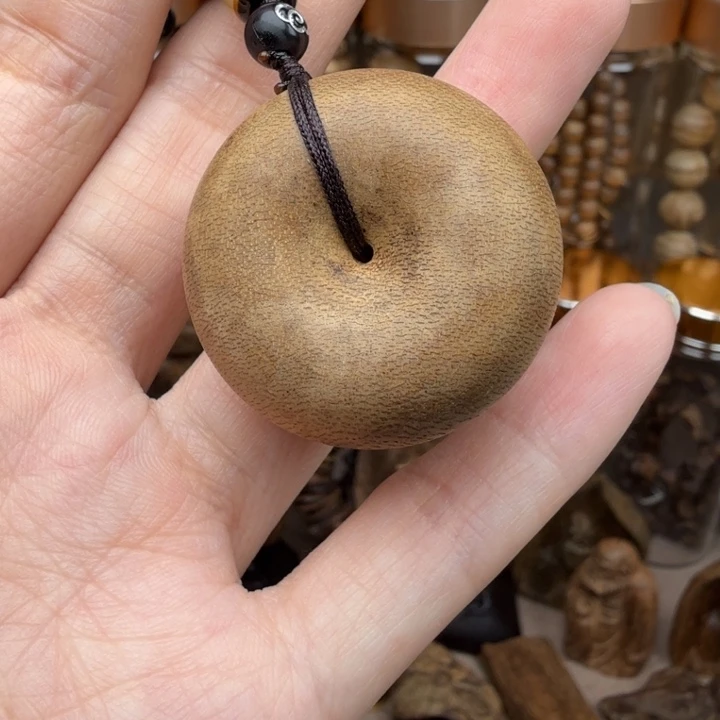 沉香沉香碎屑柬埔寨菩萨平安扣6.8克