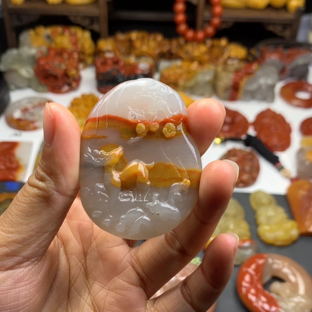 石英质玉（黄龙玉）挂件未镶嵌