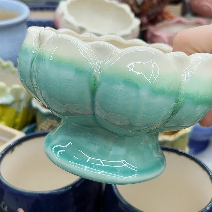 多肉绿植陶瓷花盆9.9包邮，有孔