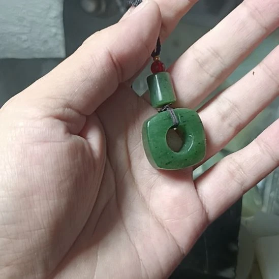 和田玉未镶嵌珠宝半成品