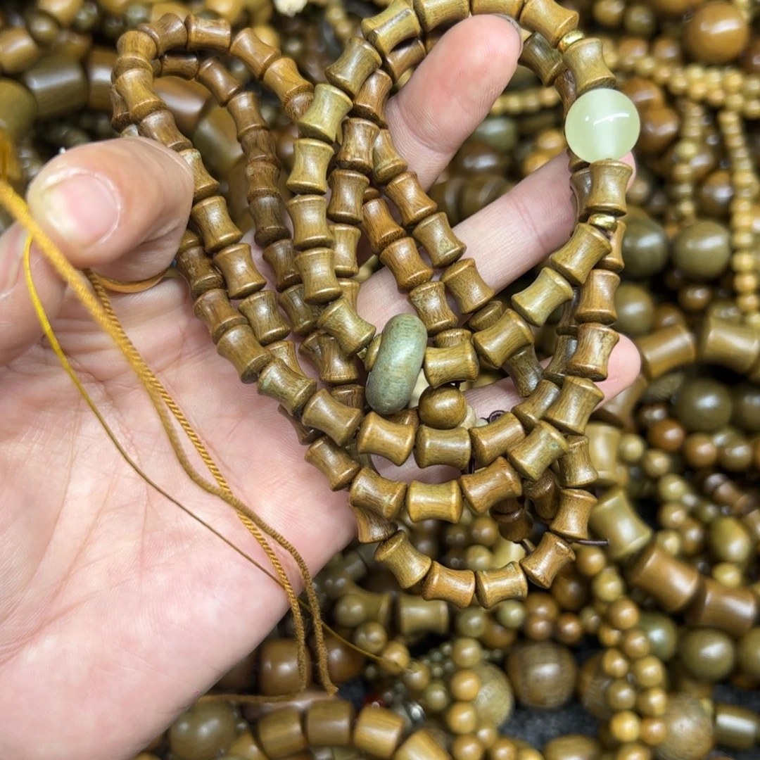 外***海维腊木（绿檀）无事牌