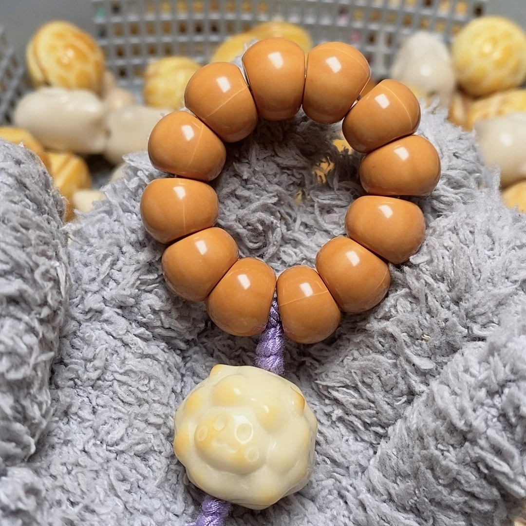 菩提根/象牙果吊坠云朵羊手捻