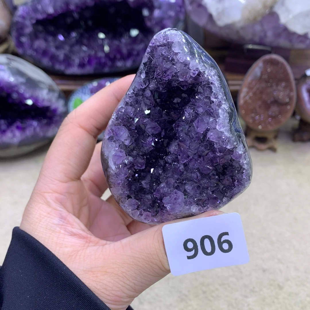 紫晶未镶嵌大型摆件（非配饰）